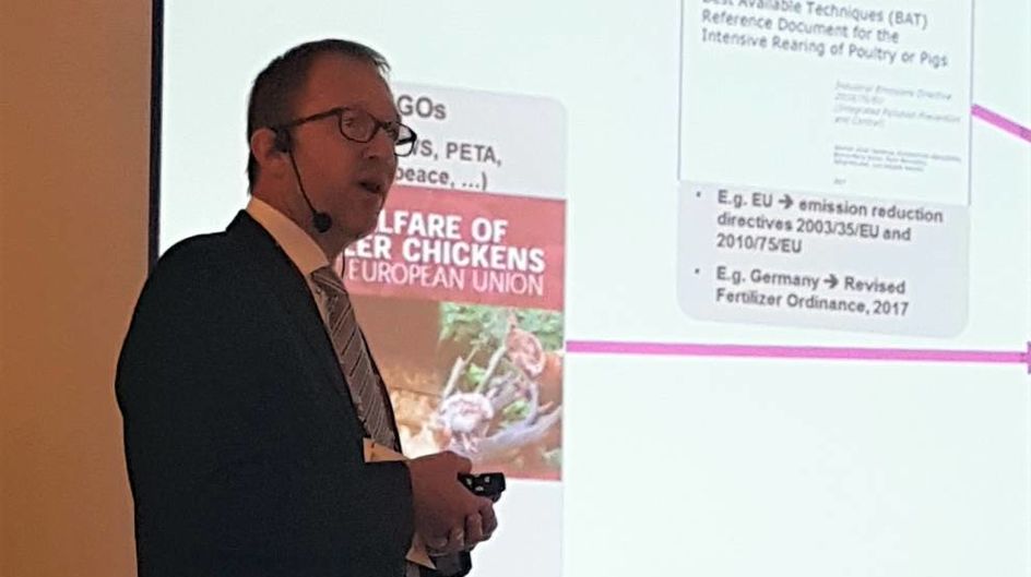 Dr. Andreas Lemmes, Diretor da Evonik Nutrition & Care GmbH, durante sua palestra “Nutrição e Meio Ambiente”.